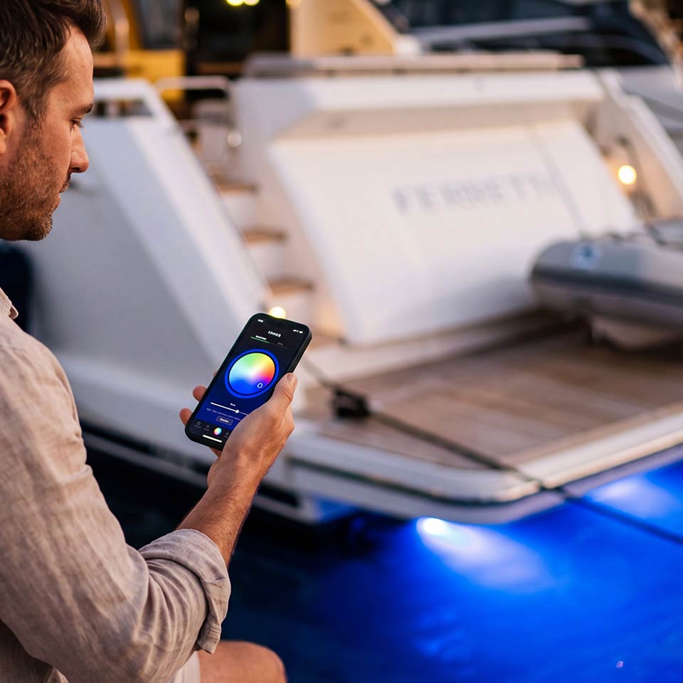 Controlling YPHOS lighting from the app